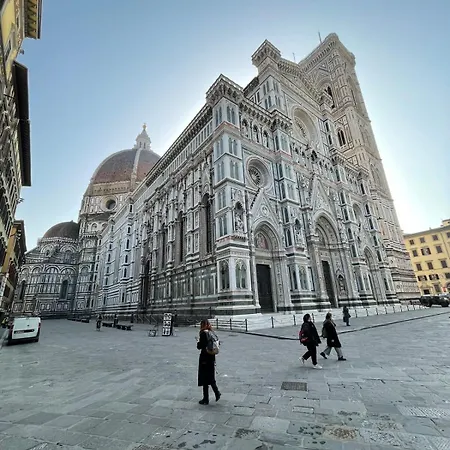 Brand New In The Heart Of Florencie